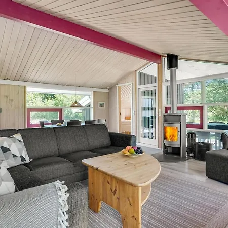 Beautiful In With Kitchen בית נופש