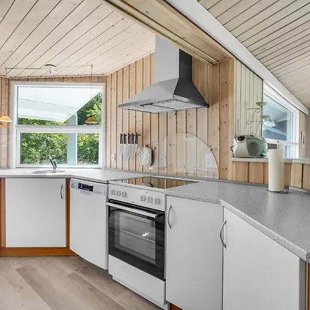 Beautiful In With Kitchen *